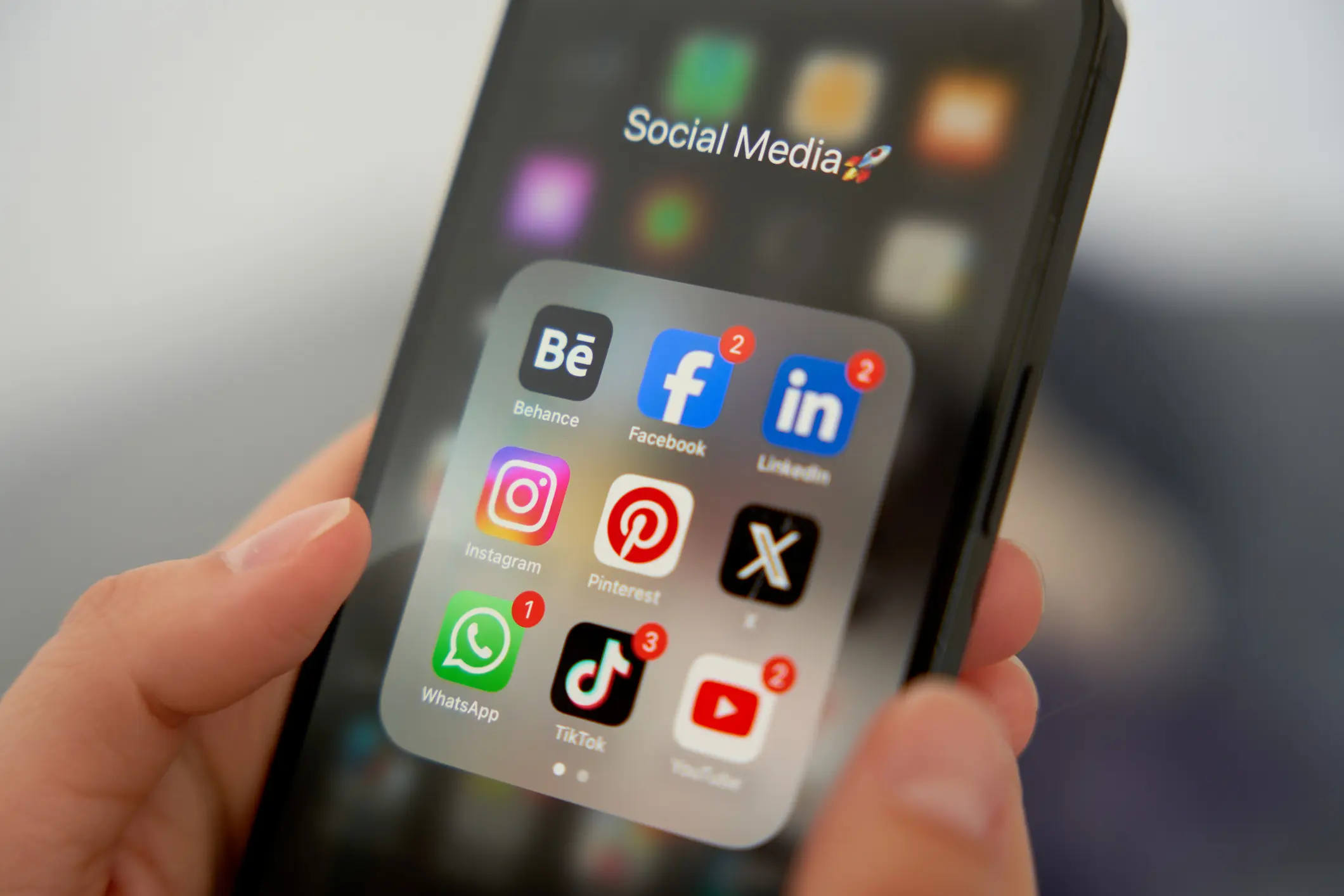 Redes sociales en un celular